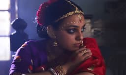 അവള്‍ മൃണ്‍മയി, ടാഗോറിന്റെ നായിക; പുത്തന്‍ ചിത്രങ്ങളുമായി നിത്യ മേനന്‍
