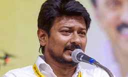 'നിങ്ങള്‍ ഒരു സാധാരണക്കാരനല്ല' ; സനാതന ധര്‍മ്മത്തില്‍ സുപ്രീംകോടതി ; അംബേദ്ക്കറെയും പെരിയോറിനെയും കാട്ടിത്തരാമെന്ന് ഉദയാനിധി