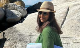 ദക്ഷിണാഫ്രിക്കയിലെ ടേബിള്‍ മൗണ്ടന്‍ സന്ദര്‍ശിച്ച് നദിയ മൊയ്തു; വീഡിയോ പങ്കുവെച്ച് താരം 
