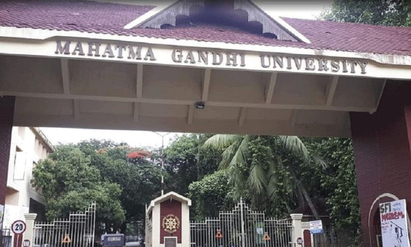 ഗവർണറുടെ ആവശ്യം തള്ളി എംജി സെനറ്റ്, സെര്‍ച്ച് കമ്മിറ്റിയിലേക്ക് പ്രതിനിധിയെ അയക്കില്ലെന്ന് തീരുമാനം
