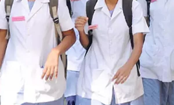 
300 ല്‍ 310 മാര്‍ക്ക്:  പരീക്ഷയുടെ ഫലം വന്നപ്പോള്‍ അമ്പരന്ന് നഴ്‌സിംഗ് വിദ്യാര്‍ത്ഥികള്‍, സംഭവം ഇങ്ങനെ...

