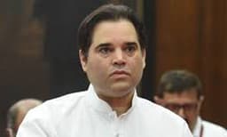 മനേകാഗാന്ധിക്ക് ബിജെപി സീറ്റ് നല്‍കും മകനില്ല ; പിലിഭിത്തില്‍ വരുണ്‍ഗാന്ധി സമാജ്‌വാദി പാര്‍ട്ടിയുടെ സ്ഥാനാര്‍ത്ഥിയായേക്കും