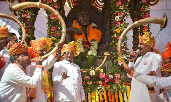 അഭ്യൂഹം തള്ളി;  ലോക്സഭ തിരഞ്ഞെടുപ്പിന്  മത്സരിക്കാനില്ലെന്ന് ശരദ് പവാർ 
