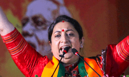  സ്മൃതി ഇറാനി വയനാട്ടിലേക്ക് ; കെ സുരേന്ദ്രൻ നാളെ പത്രിക സമര്‍പ്പിക്കും