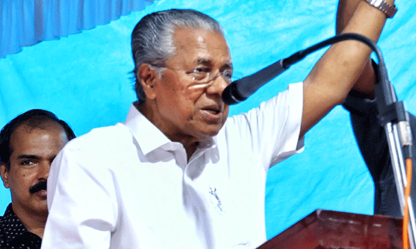 ഇഡിയെ ഇറക്കിയത് സുരേഷ്‌ഗോപിയെ ജയിപ്പിക്കാന്‍ ; കേന്ദ്ര ഏജന്‍സിയെ ഇറക്കി വിരട്ടണ്ട, കിഫ്ബി രഹസ്യമല്ലെന്ന് പിണറായി