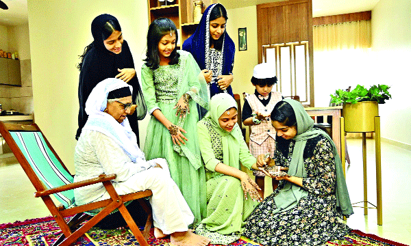 ഒരു മാസത്തെ റമദാന്‍ വൃതാനുഷ്ഠാനത്തിന്റെ നിറവില്‍ ഇന്ന് ഈദുല്‍ ഫിത്വര്‍ 