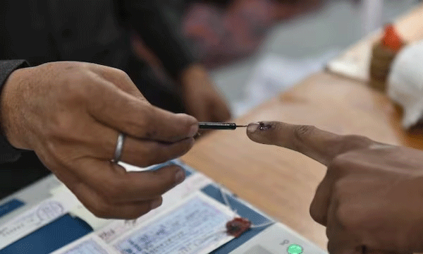 മാഹിയില്‍ പ്രചരണം ഇന്നവസാനിക്കും ; വോട്ടെടുപ്പ് കേരളത്തേക്കാള്‍ രണ്ടാഴ്ച മുമ്പ്