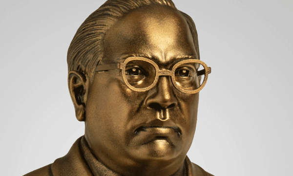 അംബേദ്ക്കറിന്റെ പ്രതിമ സ്ഥാപിക്കുന്നതിനെ ചൊല്ലി തര്‍ക്കവും അക്രമവും ; ദളിത് വിഭാഗത്തിലെ 19 കാരന്‍ വെടിയേറ്റ് മരിച്ചു