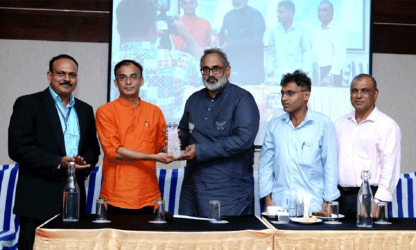 ടെക്‌നോളജി വിഷനറി ലീഡര്‍ പുരസ്‌കാരം രാജീവ് ചന്ദ്രശേഖറിന്