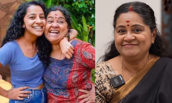 Neeraja Rajendran with daughter darshana rajendran