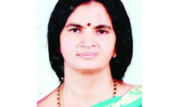 സാമ്പത്തിക തട്ടിപ്പിനിരയായി ; മാന്നാര്‍ ഗ്രാമപഞ്ചായത്ത് മുന്‍ പ്രസിഡന്റ് വീട്ടിലെ പൂജാമുറിയില്‍ തൂങ്ങി മരിച്ചു ; മുന്‍ ഗ്രാമപഞ്ചായത്ത് അംഗം അടക്കമുള്ള സ്ത്രീകള്‍ വന്‍തുക വാങ്ങിയെന്ന് പരാതി