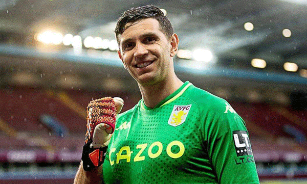  അര്‍ജന്റൈന്‍ ഗോള്‍കീപ്പര്‍ എമിലിയാനോ മാര്‍ട്ടിനസിനെ ടീമിലെത്തിക്കാന്‍ മാഞ്ചസ്റ്റര്‍ സിറ്റി
