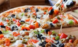 6 വര്‍ഷത്തോളമായി ദിവസവും പിസ കഴിക്കുന്ന ഒരു യുവാവ്: ആശങ്കയിലായി നെറ്റീസണ്‍സ് 
