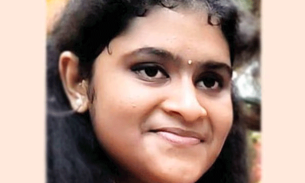 പിതാവ് കൊലപ്പെടുത്തിയ പത്താംക്ലാസ്സുകാരിക്ക് പത്താംക്ലാസ്സില്‍ ഉയര്‍ന്ന വിജയം ; ഗോപികയ്ക്ക് 9 'എ പ്ലസ്സും ഒരു എ' യും