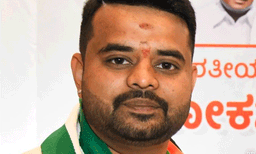 പ്രജ്വല്‍ രേവണ്ണ ഉള്‍പ്പെട്ട സെക്സ് വീഡിയോ വിവാദം ; ഭീഷണിപ്പെടുത്തി പറയിച്ചെന്ന് ഇരയുടെ മൊഴിയുണ്ടെന്ന് വനിതാകമ്മീഷന്‍