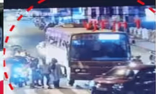 മെമ്മറി കാര്‍ഡ് കാണാതായ കേസ്: കണ്ടക്ടറെയും സ്റ്റേഷൻ മാസ്റ്ററെയും വിട്ടയക്കും