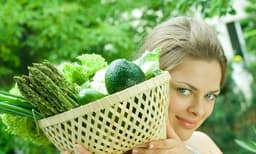 വീട്ടുവളപ്പിലെ സസ്യങ്ങള്‍ ഔഷധങ്ങളാകുമ്പോള്‍