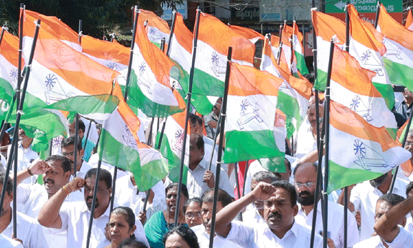 പൗരത്വഭേദഗതി നിയമം ചോദ്യം ചെയ്ത് ഹര്‍ജി പരിഗണനയില്‍ ; തല്‍ക്കാലം അവഗണിച്ച് കോണ്‍ഗ്രസ്