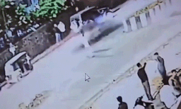 12 ാംക്ലാസ്സ് ജയിച്ചതിന് മദ്യപാനം, ആഘോഷം ; 17കാരന്‍ മണിക്കൂറില്‍ 200 കി.മീ. സ്പീഡില്‍ ഓടിച്ച കാര്‍ഇടിച്ച് രണ്ടുപേര്‍ മരിച്ചു