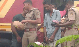 കെഎസ്ആര്‍ടിസി ബസില്‍ കഞ്ചാവ് കടത്താന്‍ ശ്രമം , തോട്ടപ്പള്ളിയില്‍വെച്ച്‌ യുവാവ് പോലീസ് പിടിയില്‍ 