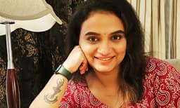 ഓരോ വീട്ടില്‍ ഓരോ ബോട്ട് എന്ന പദ്ധതി ഉടനെ ആരംഭിക്കണം; കൊച്ചിയിലെ വെളളക്കെട്ടിനെതിരെ കൃഷ്ണ പ്രഭ
