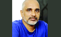 പോലീസ്‌-ഗുണ്ടാ ബന്ധം കാണുന്നില്ലേ?, മുഖ്യമന്ത്രിക്കു കത്തയച്ച പോലീസുകാരന്‌ സസ്‌പെന്‍ഷന്‍