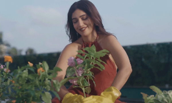  ബോളിവുഡ് നടീനടന്മാരും ക്രിക്കറ്റ് താരം കെ.എല്‍. രാഹുലും ; ലോക പരിസ്ഥിതി ദിനത്തില്‍ 'ഐ ആം വന്റാരിയന്‍' ഹാഷ്ടാഗുമായി വന്റാര