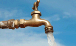 മന്ത്രിസഭാ യോഗത്തില്‍ പ്രത്യേക അനുമതി ; ചെങ്ങന്നൂരിലെ കുടിവെള്ള പദ്ധതി യാഥാര്‍ത്ഥ്യമാകുന്നു ; 33,795 കുടുംബങ്ങള്‍ക്ക് പ്ര​യോജനം