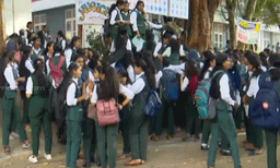 മലപ്പുറത്ത് പ്ലസ് വൺ സീറ്റ് പ്രവേശനം പ്രതിസന്ധിയില്‍ 