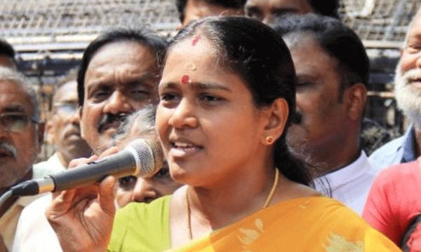 വോട്ടുഷെയര്‍ കൂട്ടുന്ന പതിവ് ഇത്തവണയും ശോഭ തെറ്റിച്ചില്ല ; പാലക്കാട് ഉപതെരഞ്ഞെടുപ്പിലേക്ക് ബിജെപി പരിഗണിക്കുന്നു