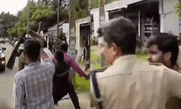 കോഴിക്കോട്മുഖ്യമന്ത്രിക്ക് നേരെ  കരിങ്കൊടി  ;  കെഎസ്‌യു- എംഎസ്എഫ് പ്രവര്‍ത്തകര്‍ കസ്റ്റഡിയിൽ
