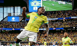 ഇരട്ടഗോളുമായി വിനീസ്യൂസ്,  തിരിച്ചുവരവ് ആഘോഷിച്ച് മഞ്ഞപ്പട ; പാരഗ്വായെ 4–1ന് വീഴ്ത്തി ബ്രസീൽ

