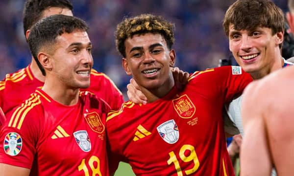 ഫ്രഞ്ച് പ്രതിരോധം ചിതറി സ്‌പെയിന്‍ യൂറോകപ്പ് ഫൈനലില്‍ ;  കൗമാരതാരം യമാലിന് റെക്കോഡ്, ഗോള്‍ നേടുന്ന പ്രായം കുറഞ്ഞ താരം