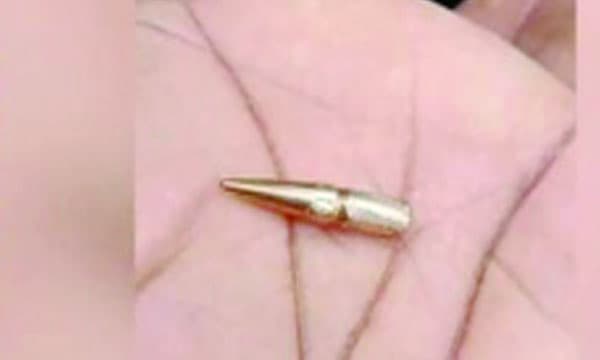 മത്സ്യത്തൊഴിലാളിക്കു കടലില്‍ വെടിയേറ്റ സംഭവം ; നാവികരെ കുറ്റപത്രത്തില്‍നിന്ന് ഒഴിവാക്കി; രണ്ടു സെന്‍ട്രികള്‍ പ്രതികള്‍ 