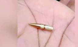 മത്സ്യത്തൊഴിലാളിക്കു കടലില്‍ വെടിയേറ്റ സംഭവം ; നാവികരെ കുറ്റപത്രത്തില്‍നിന്ന് ഒഴിവാക്കി; രണ്ടു സെന്‍ട്രികള്‍ പ്രതികള്‍ 