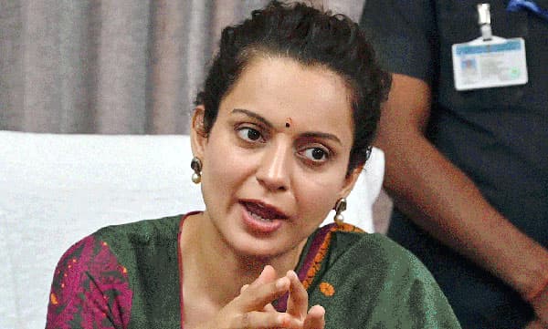 'കാണാന് ആധാറുമായേ വരാവു...എന്തിനാണ് വരുന്നതെന്ന പേപ്പറുമുണ്ടാകണം' പുതിയ എംപി കങ്കണയുടെ നിര്ദേശം