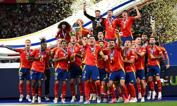 ഇംഗ്‌ളണ്ടിന്റെ മോഹം രണ്ടാം തവണയും പൊലിഞ്ഞു ; യുറോ 2024 ല്‍ സ്‌പെയിന്‍ കപ്പുയര്‍ത്തി, നാലാം കിരീടം