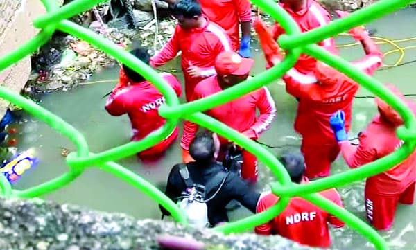 ജോയി കാണാമറയത്ത്; തെരച്ചിലിനായി നാവികസേന ; രക്ഷാദൗത്യം മൂന്നാം ദിനത്തിലേക്ക് 