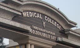 നടുവ് വേദനയുമായി വന്ന വൃദ്ധന്‍ കേടായ ലിഫ്റ്റില്‍ കുടുങ്ങിപ്പോയി ; കണ്ടെത്തിയത് ഒന്നര ദിവസത്തിന് ശേഷം