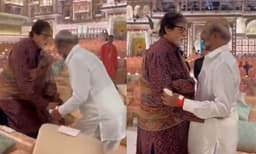 അനന്ത്-രാധിക വിവാഹത്തിനിടെ ബച്ചന്റെ കാല്‍ തൊട്ട് അനുഗ്രഹം വാങ്ങി രജനി; വീഡിയോ
