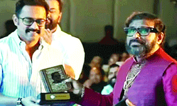 എം.ടി. കഥകളുടെ ആന്തോളജി സിനിമ: രമേഷ്‌ നാരായണിന്റെ 'അപശ്രുതിക്ക്‌' ആസിഫിന്റെ 'പുഞ്ചിരിമല്‍ഹാര്‍' ; രമേഷ്‌ നാരായണ്‍ അപമാനിച്ചെന്നു സാമൂഹിക മാധ്യമത്തില്‍ പ്രചാരണം ; 