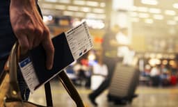 തായ്‌ലന്‍ഡില്‍ പോയത് ഭാര്യ അറിയാതെയിരിക്കാന്‍ പാസ്‌പോര്‍ട്ടിന്റെ പേജ് കീറി യുവാവ്, പിന്നെ സംഭവിച്ചത് 
