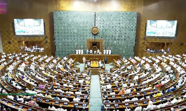 കേന്ദ്ര ബജറ്റ് നാളെ ; സര്‍വകക്ഷിയോഗത്തില്‍ സാമ്പിള്‍ വെടിക്കെട്ട്!