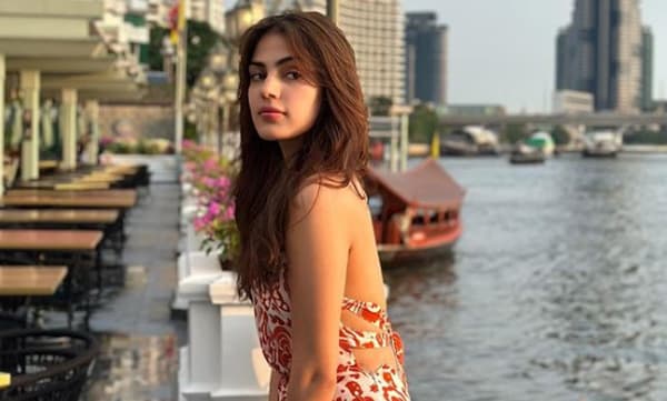 photo-www.instagram.com/rhea_chakraborty/