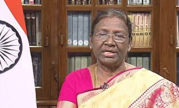 പത്തിടങ്ങളില്‍ പുതിയ ഗവര്‍ണര്‍മാരെ നിയമിച്ച് രാഷ്ട്രപതി; മലയാളിയായ കെ കൈലാസനാഥന്‍ പുതുച്ചേരി ഗവര്‍ണര്‍
