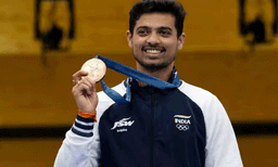 ഇന്ത്യക്ക് മൂന്നാം മെഡല്‍; ഷൂട്ടിംഗില്‍ സ്വപ്നില്‍ കുസാലെക്ക് വെങ്കലം