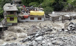 ഹിമാചൽ പ്രദേശിലെ ഉരുൾപൊട്ടല്‍ ; അമ്പതോളം പേര്‍ മരിച്ചതായി  മന്ത്രി വിക്രമാദിത്യ സിങ്