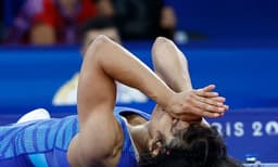 ഒളിമ്പിക്സ് അയോഗ്യതയ്ക്ക് ശേഷം നിര്‍ജ്ജലീകരണം ; വിനേഷ് ഫോഗട്ടിനെ ആശുപത്രിയില്‍ പ്രവേശിപ്പിച്ചു