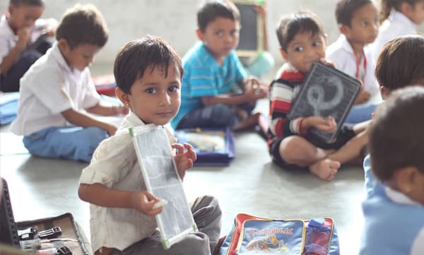 എല്‍കെജി ക്ലാസിലെ ഫീസ് മൂന്നരലക്ഷം രൂപ: വൈറലായി പോസ്റ്റ് 
