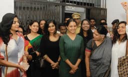 വിമന്‍ ഇന്‍ സിനിമാ കലക്ടീവിലെ സ്ഥാപക അംഗം: സ്ഥാപിത താല്‍പര്യമുള്ള ആ വനിതാ നേതാവ് ആര്?